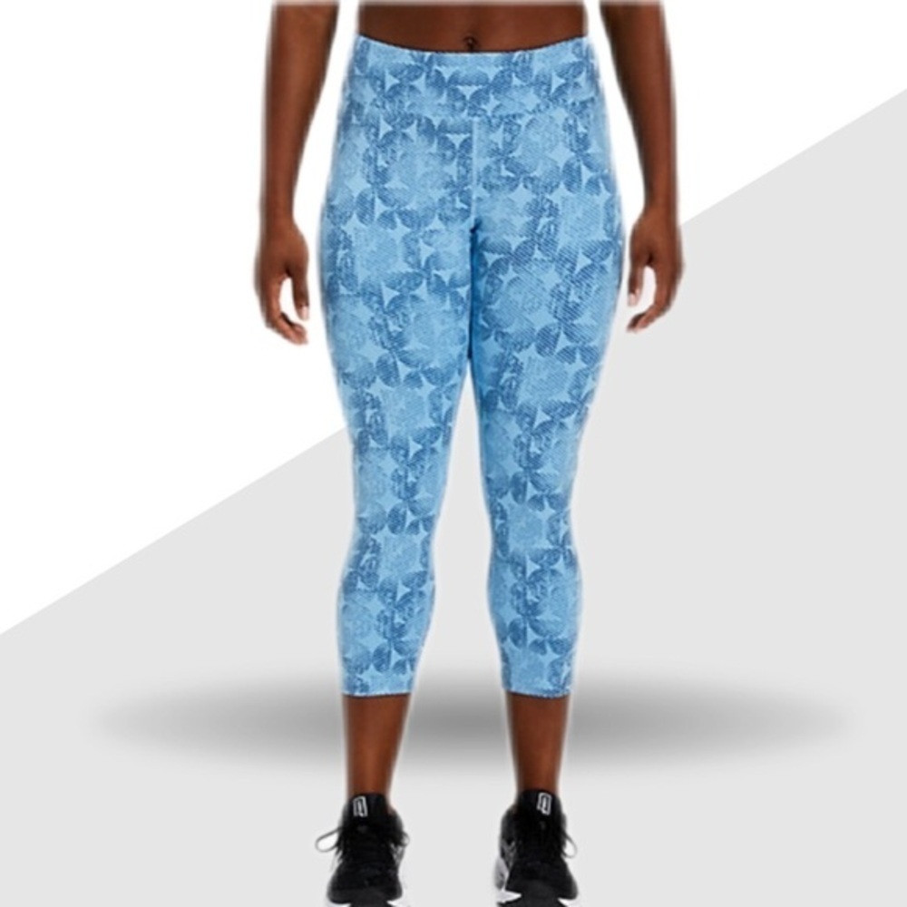 ASICS women’s size Small blue with geometric print capris running leggings